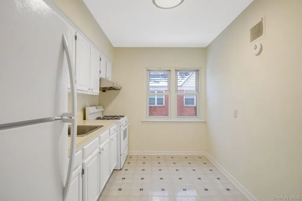 75-07 198th Street #2 Fresh Meadows, NY 11366