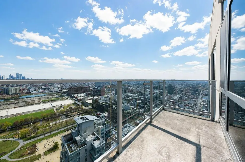 22 6th Street #4D Brooklyn, NY 11249