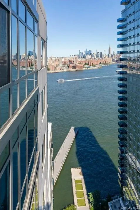 22 6th Street #4D Brooklyn, NY 11249
