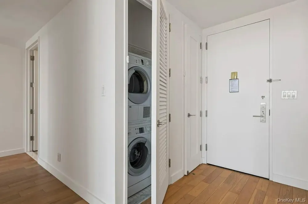 22 6th Street #4D Brooklyn, NY 11249