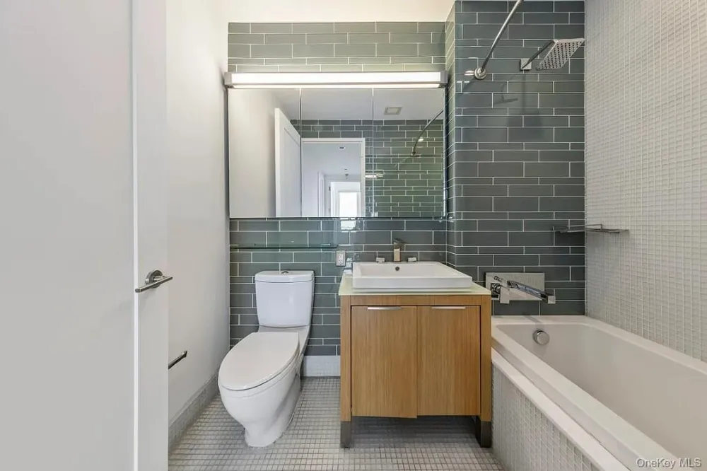 22 6th Street #4D Brooklyn, NY 11249