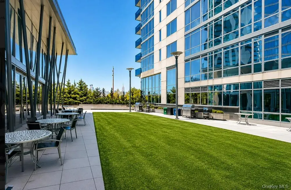 22 6th Street #4D Brooklyn, NY 11249