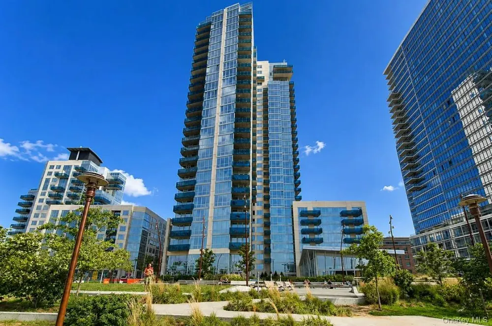 22 6th Street #4D Brooklyn, NY 11249