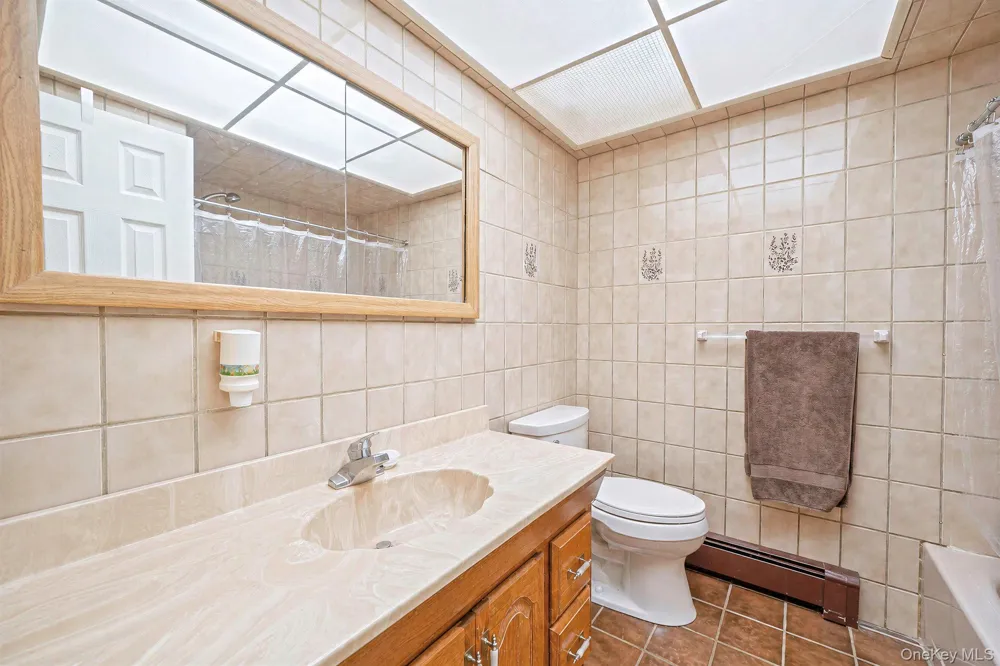 2345 Louis Kossuth Avenue Ronkonkoma, NY 11779