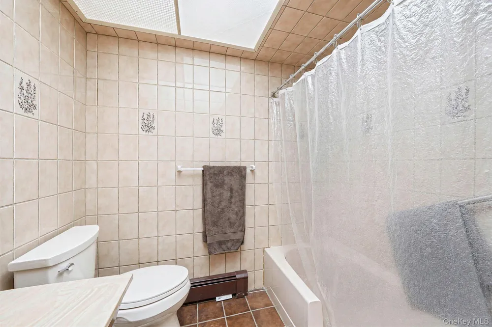 2345 Louis Kossuth Avenue Ronkonkoma, NY 11779