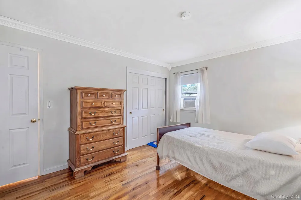 2345 Louis Kossuth Avenue Ronkonkoma, NY 11779