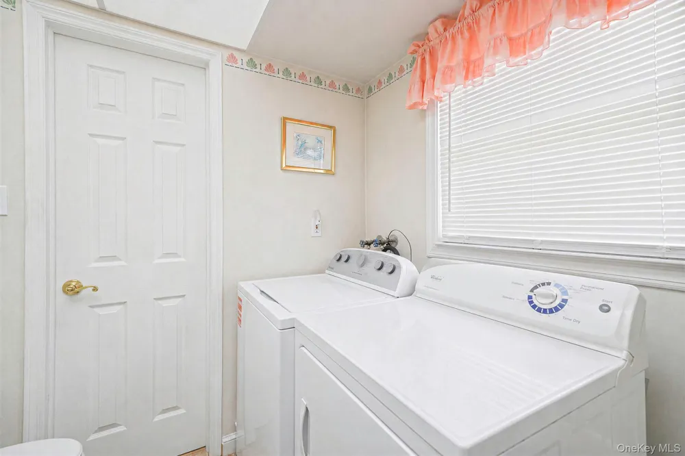 2345 Louis Kossuth Avenue Ronkonkoma, NY 11779