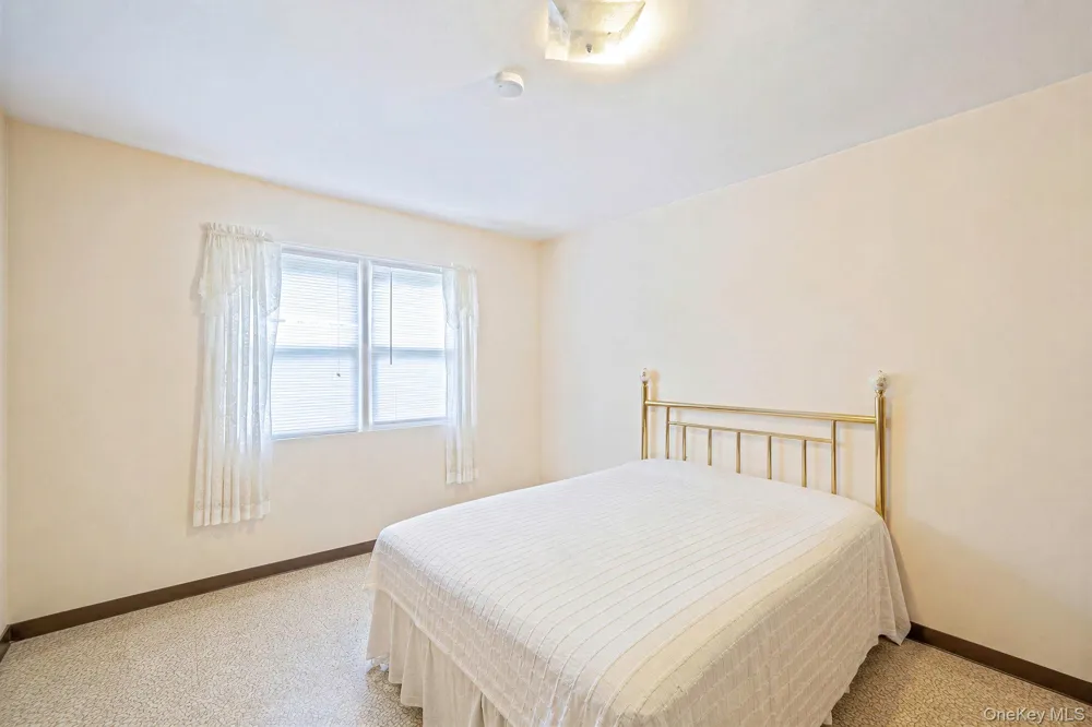 2345 Louis Kossuth Avenue Ronkonkoma, NY 11779