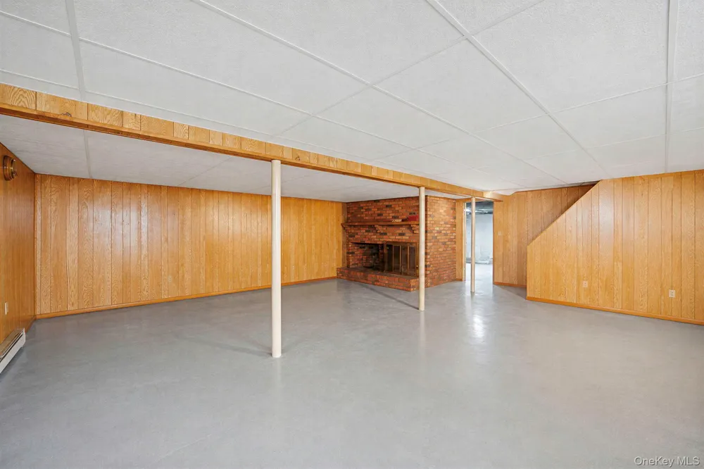 2345 Louis Kossuth Avenue Ronkonkoma, NY 11779