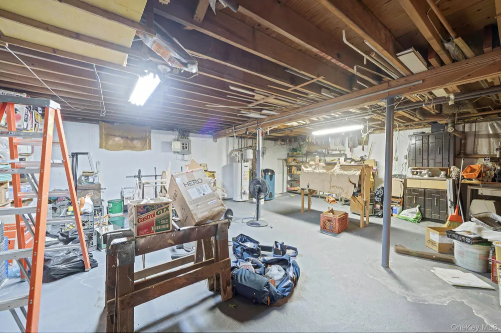 2345 Louis Kossuth Avenue Ronkonkoma, NY 11779