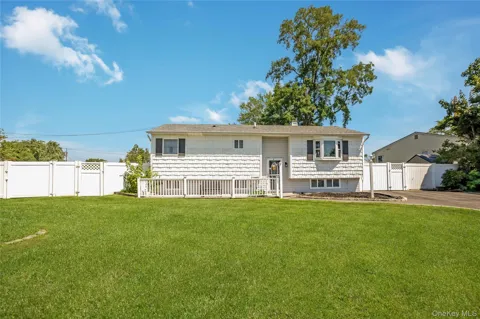 2401 Wave Avenue