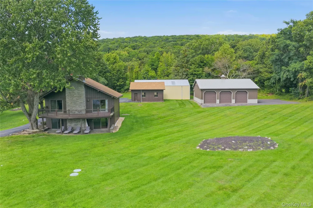 334 Plattekill Road Marlboro, NY 12542