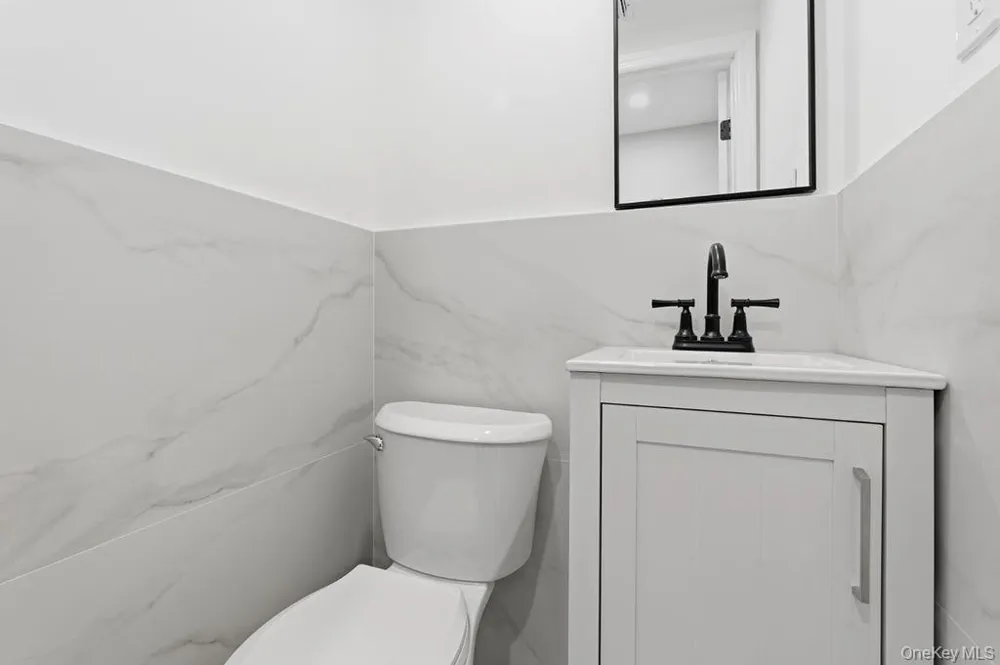 452 Montauk Highway East Quogue, NY 11942