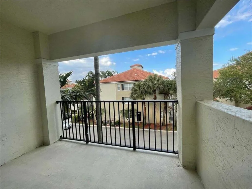 5820 W Sample Road #305 Coral Springs, FL 33063