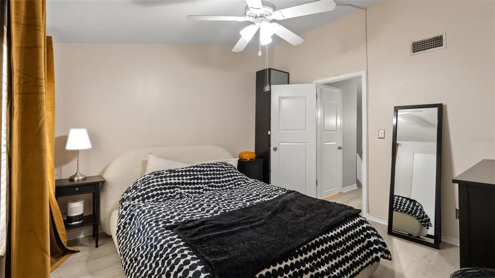 4227 LA PALMA COURT Tampa, FL 33611