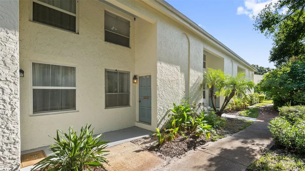 4227 LA PALMA COURT Tampa, FL 33611