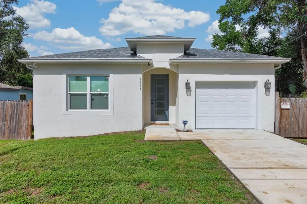 8118 SEMMES STREET Tampa, FL 33604