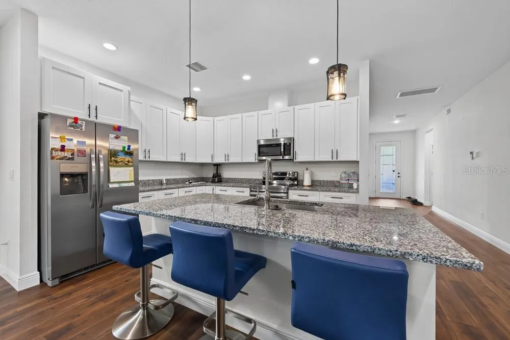 8118 SEMMES STREET Tampa, FL 33604