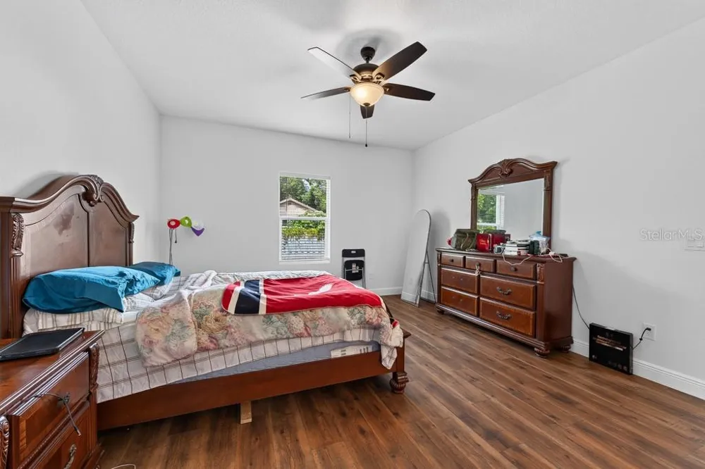 8118 SEMMES STREET Tampa, FL 33604