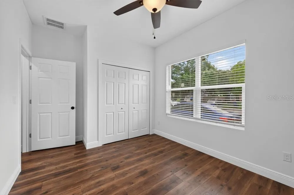 8118 SEMMES STREET Tampa, FL 33604