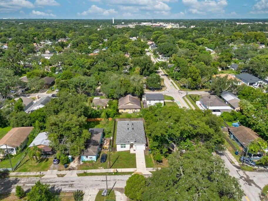 8118 SEMMES STREET Tampa, FL 33604