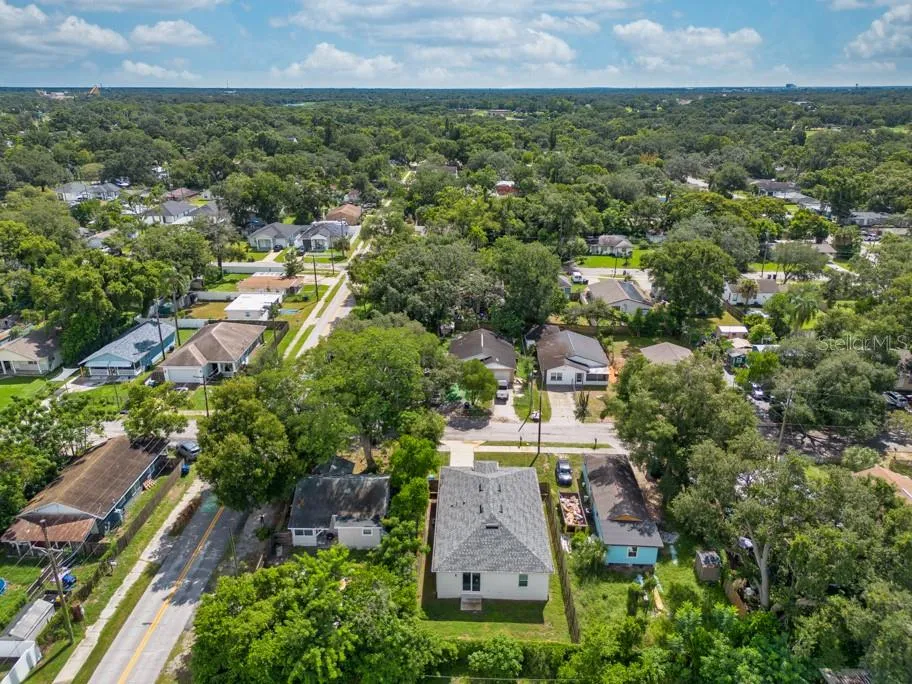 8118 SEMMES STREET Tampa, FL 33604