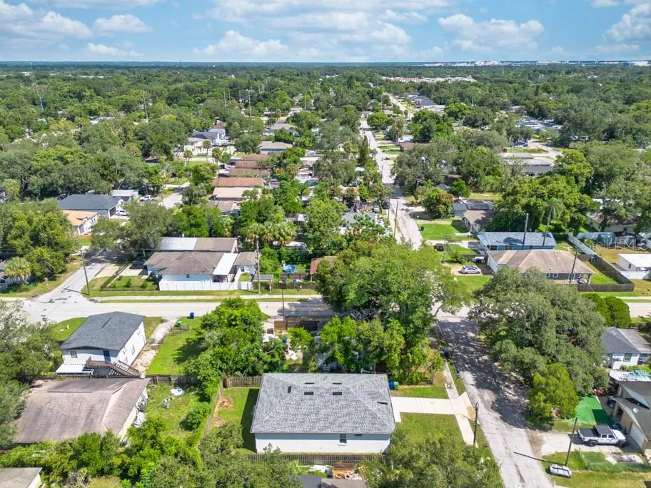 8118 SEMMES STREET Tampa, FL 33604