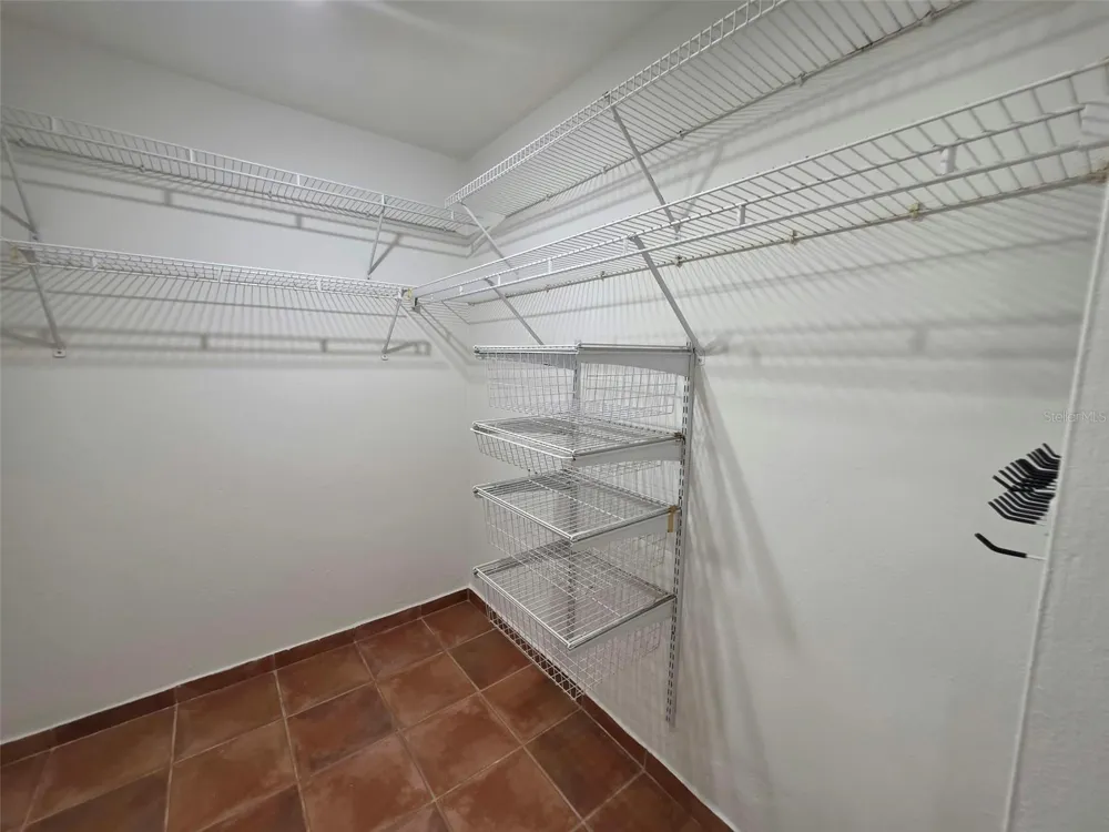 Cond. El Bosque LOS BAEZ #1602 Guaynabo, PR 00971