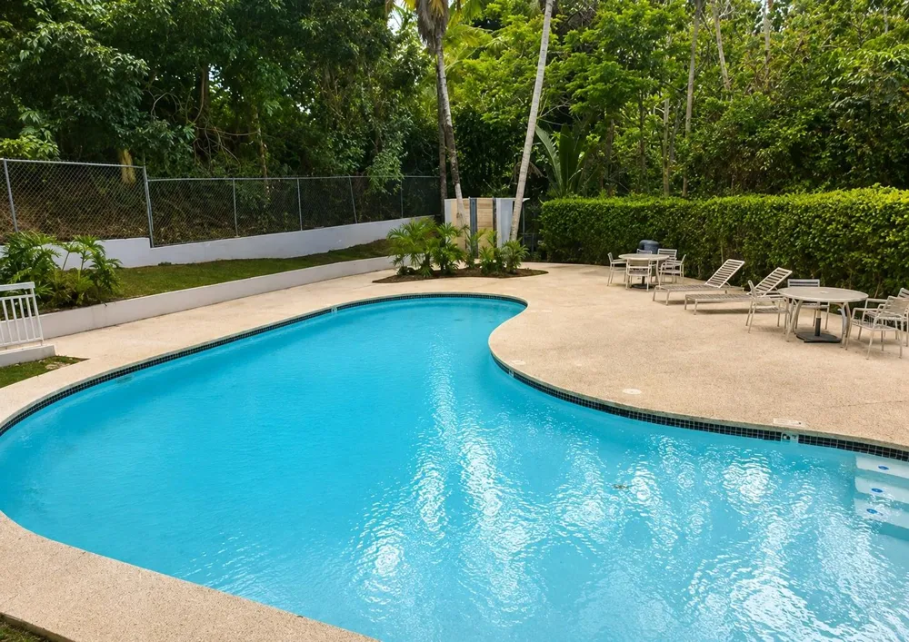 Cond. El Bosque LOS BAEZ #1602 Guaynabo, PR 00971