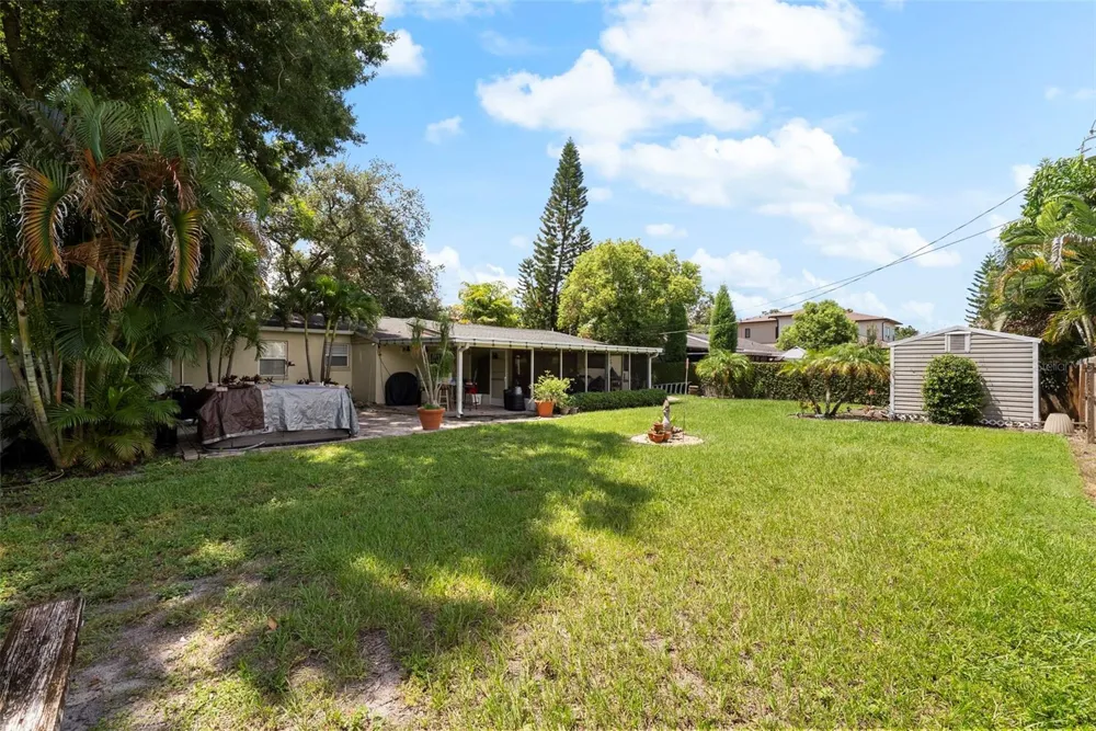 3401 W SEVILLA STREET Tampa, FL 33629