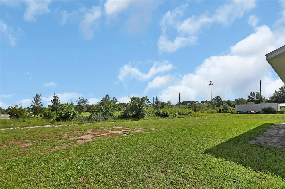 2770 MCKENZIE ROAD W Deland, FL 32724