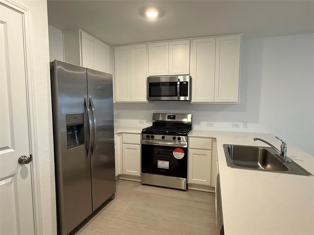 785 Whoopers Loop Uhland, TX 78640