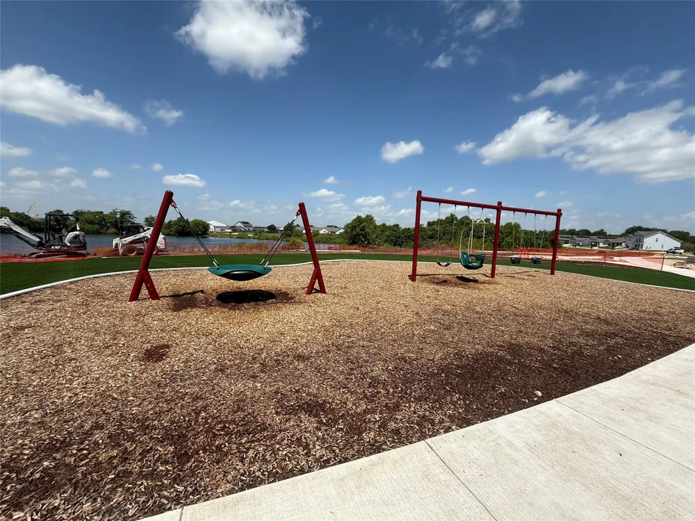 785 Whoopers Loop Uhland, TX 78640