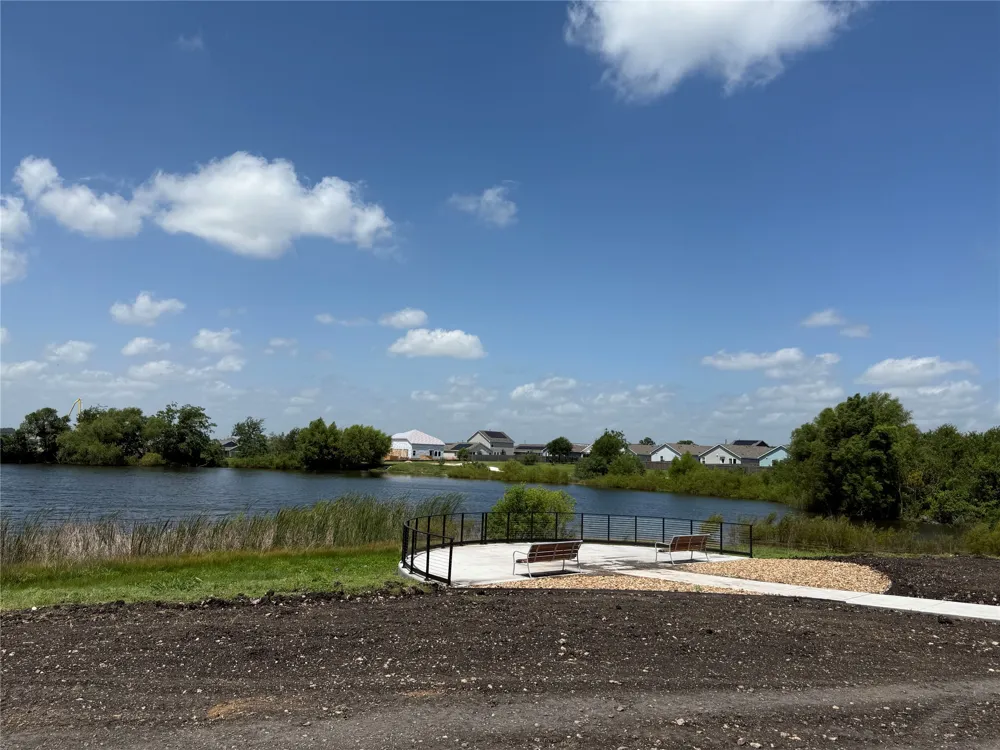 785 Whoopers Loop Uhland, TX 78640
