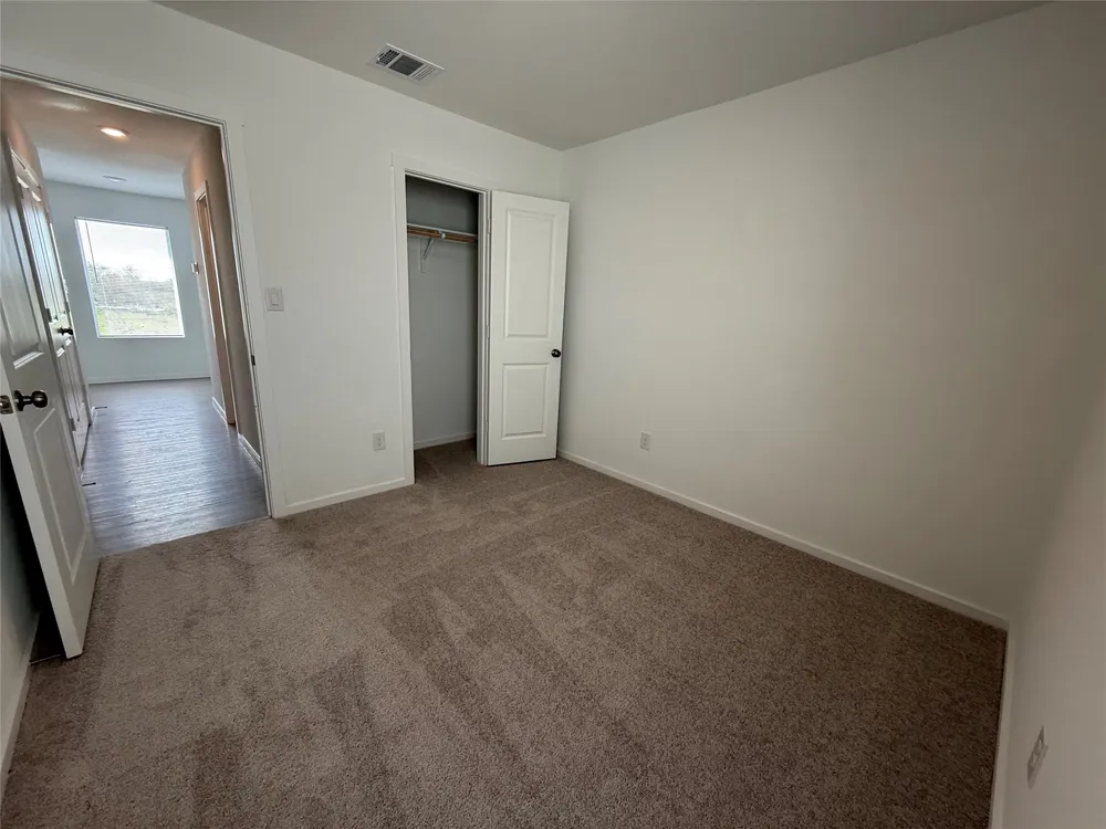 785 Whoopers Loop Uhland, TX 78640