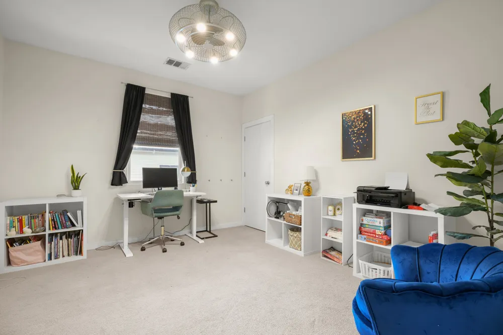 2501 Del Curto Road Austin, TX 78704