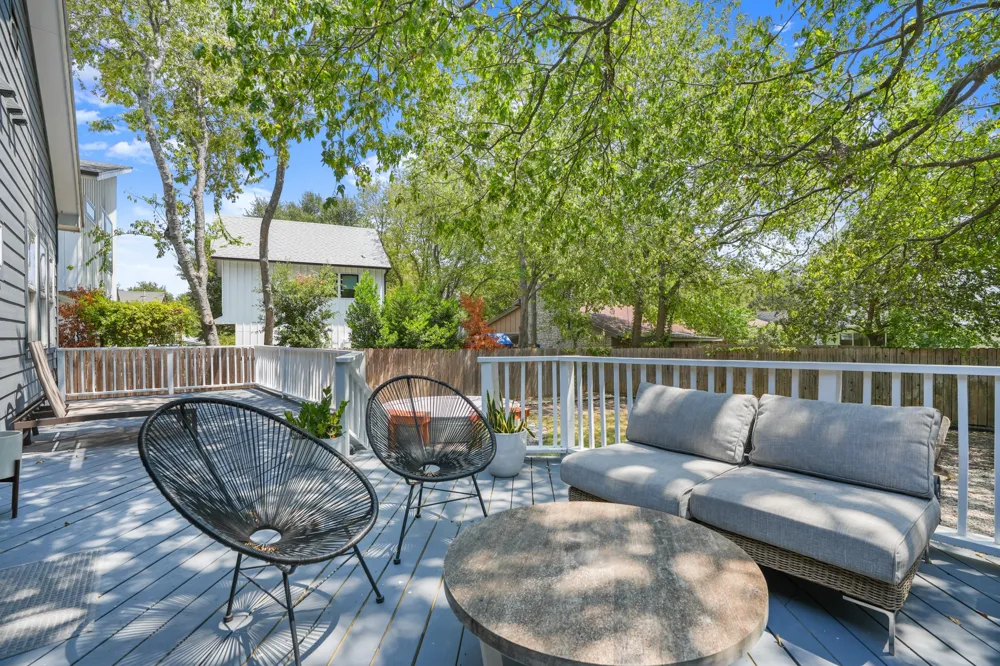 2501 Del Curto Road Austin, TX 78704