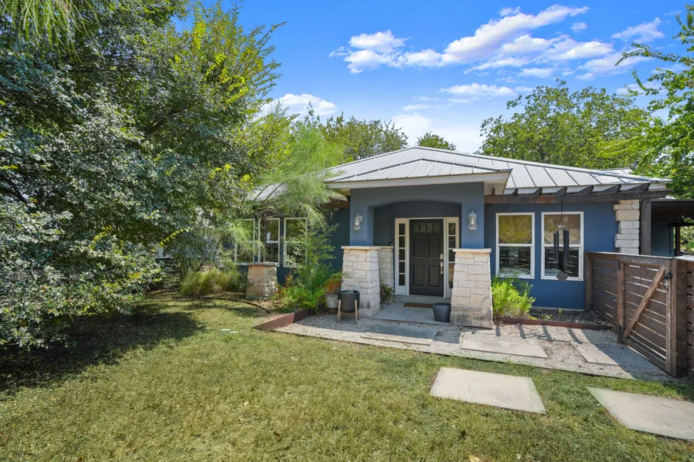 2501 Del Curto Road Austin, TX 78704