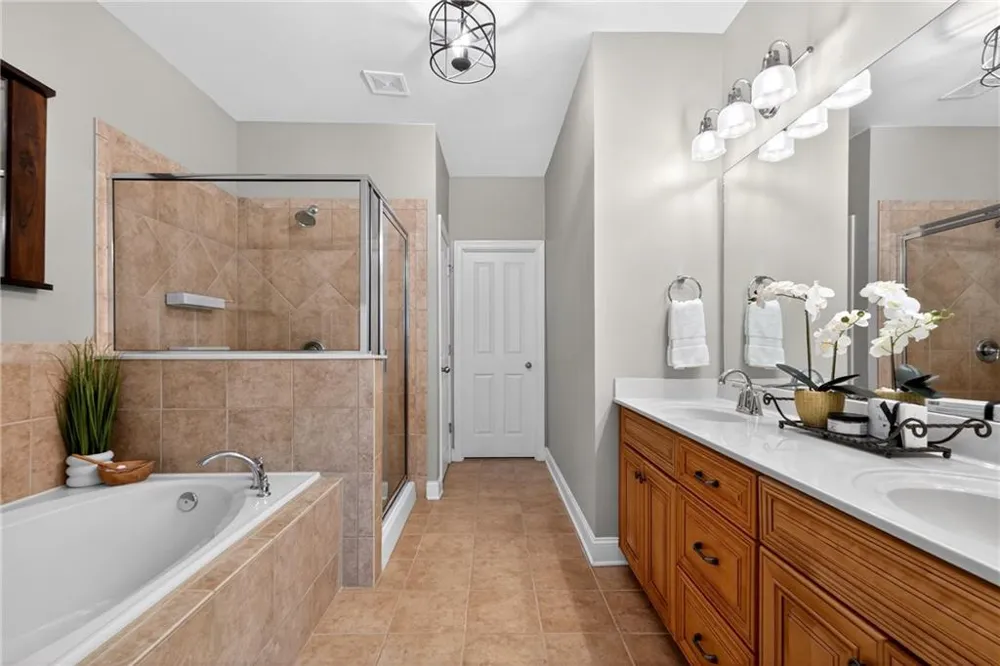7690 Willoughby Court Alpharetta, GA 30005