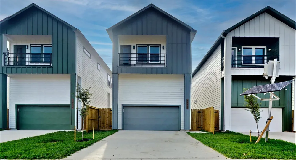 12246 Kirkgard Houston, TX 77045