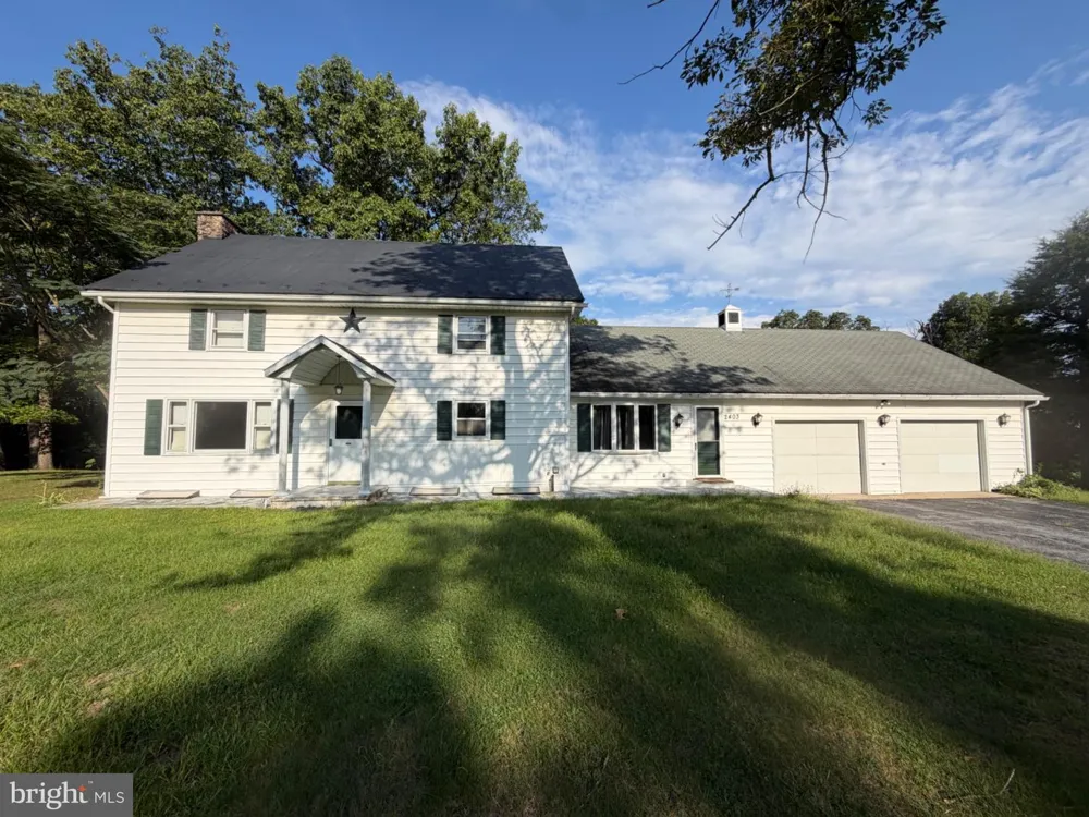 2403 FAIRVEIW Berkeley Springs, WV 25411