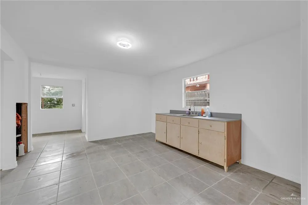 810 Catarina Street Weslaco, TX 78596
