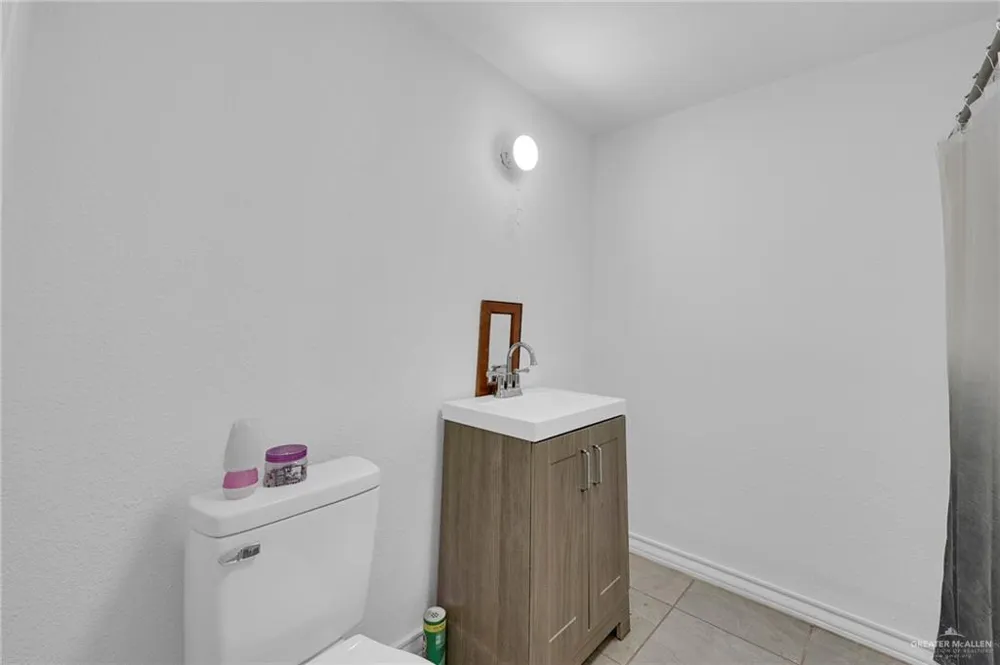 810 Catarina Street Weslaco, TX 78596