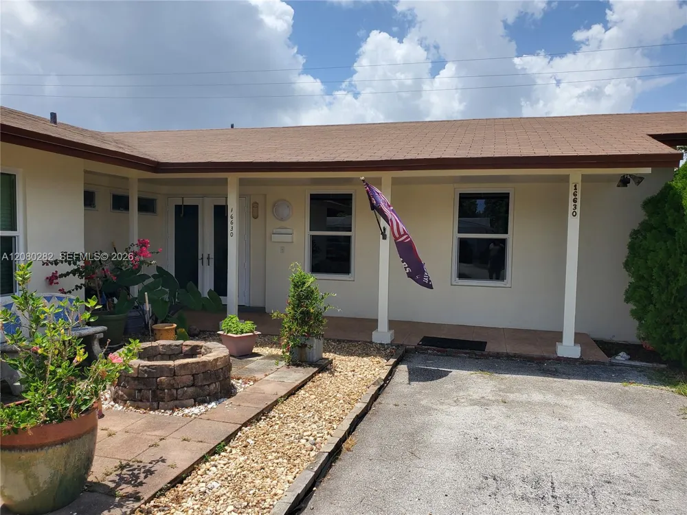 16630 SW 102nd Pl Miami, FL 33157