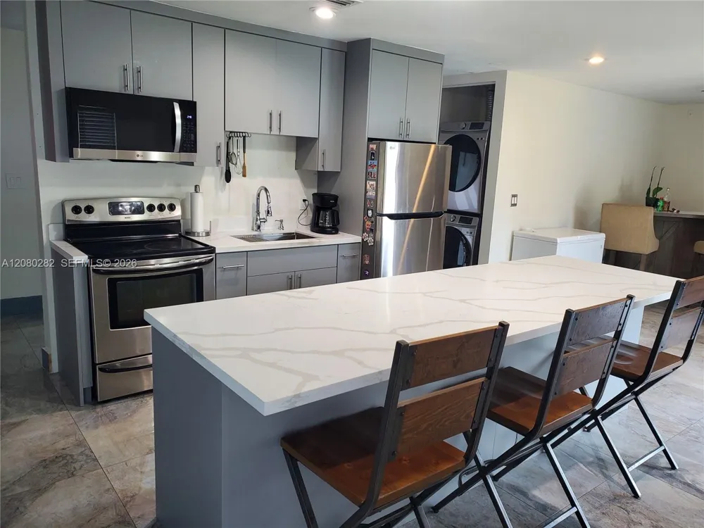 16630 SW 102nd Pl Miami, FL 33157