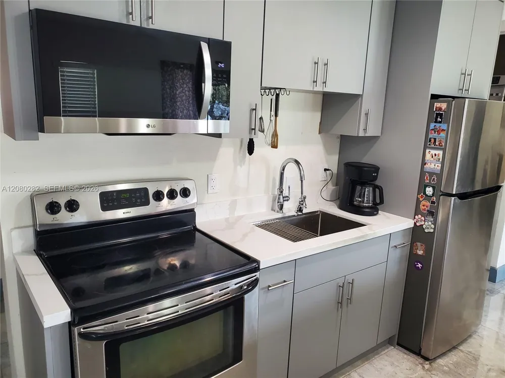 16630 SW 102nd Pl Miami, FL 33157
