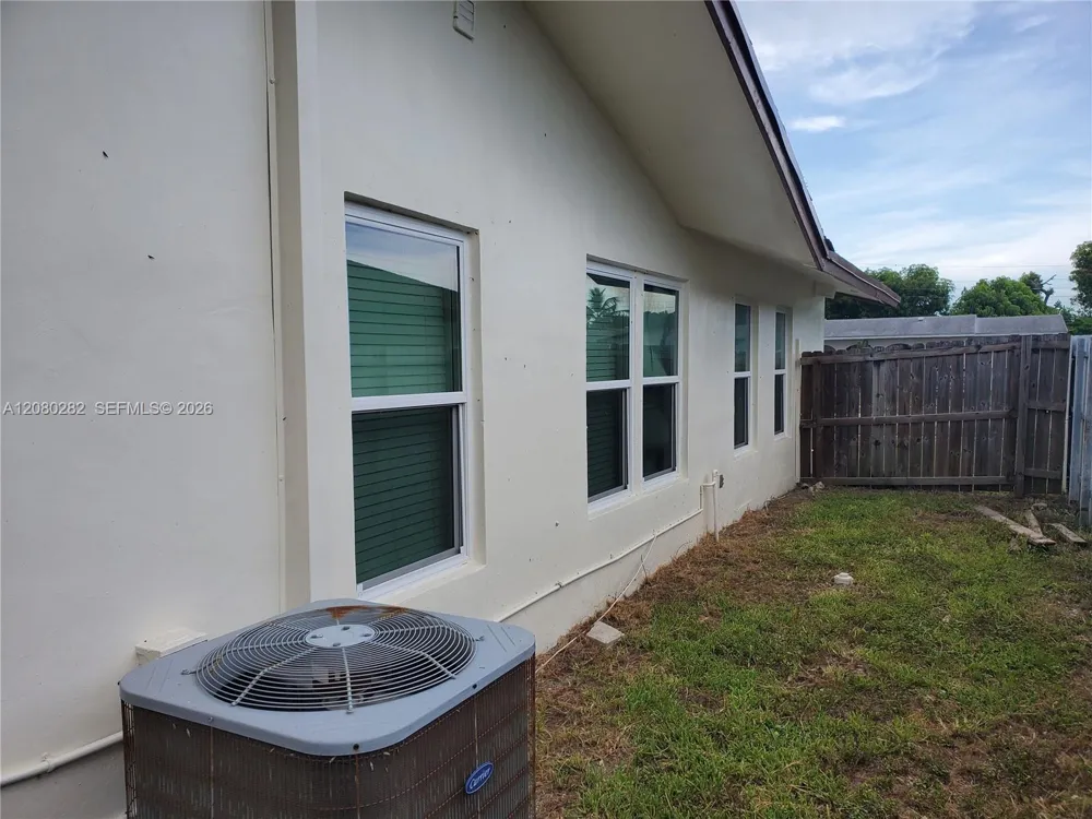 16630 SW 102nd Pl Miami, FL 33157