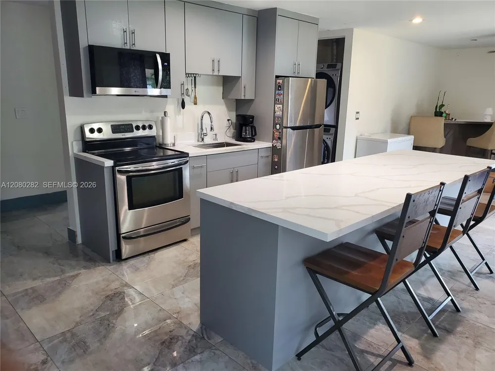 16630 SW 102nd Pl Miami, FL 33157