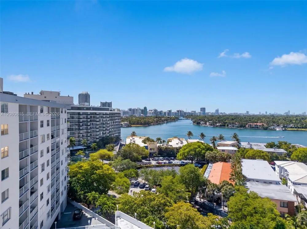 6900 Bay Dr #6B Miami Beach, FL 33141