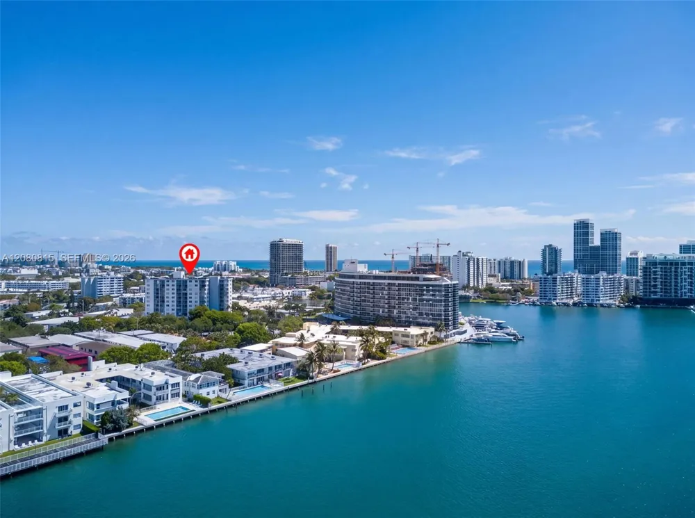 6900 Bay Dr #6B Miami Beach, FL 33141